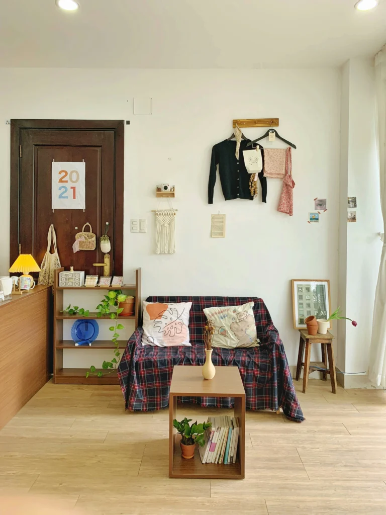 Cozy Home Vibes Home Decor That Feels Warm and Inviting