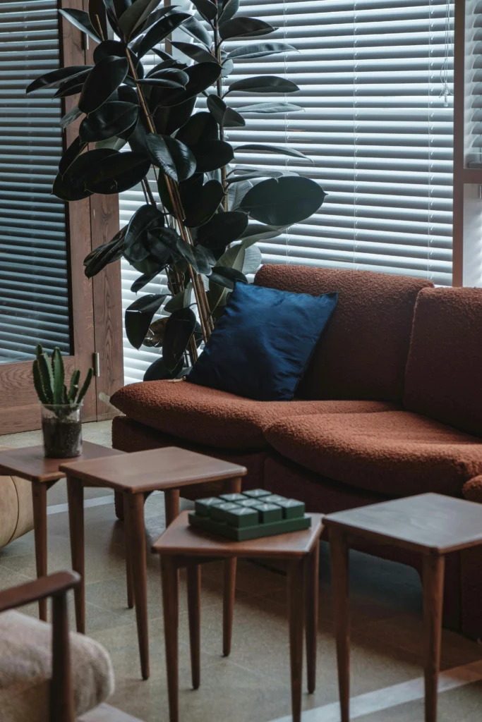 Modern Home Decor That Blends Comfort and Sophistication