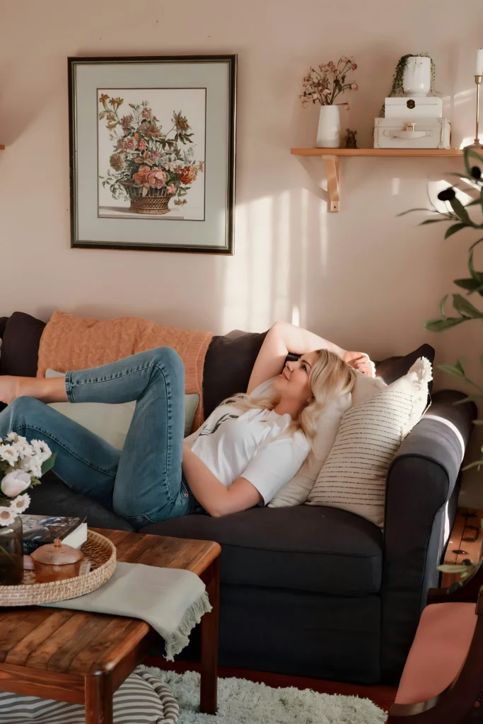 Cozy Home Decor Ideas for a Warm and Relaxing Atmosphere