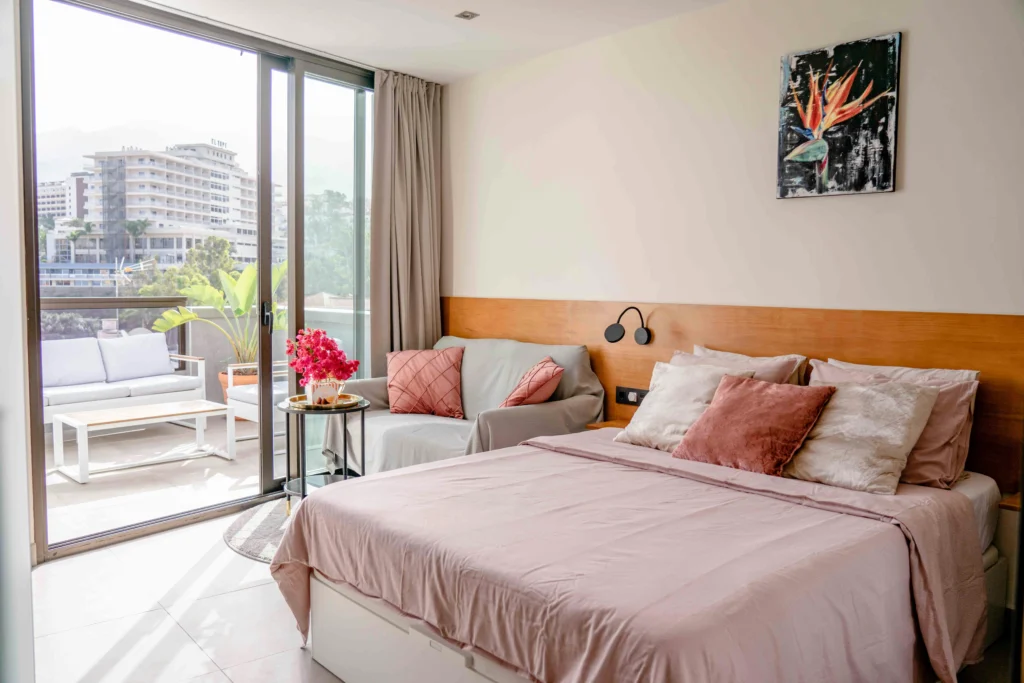 Cozy Bedroom Inspiration for Peaceful Morning Vibes