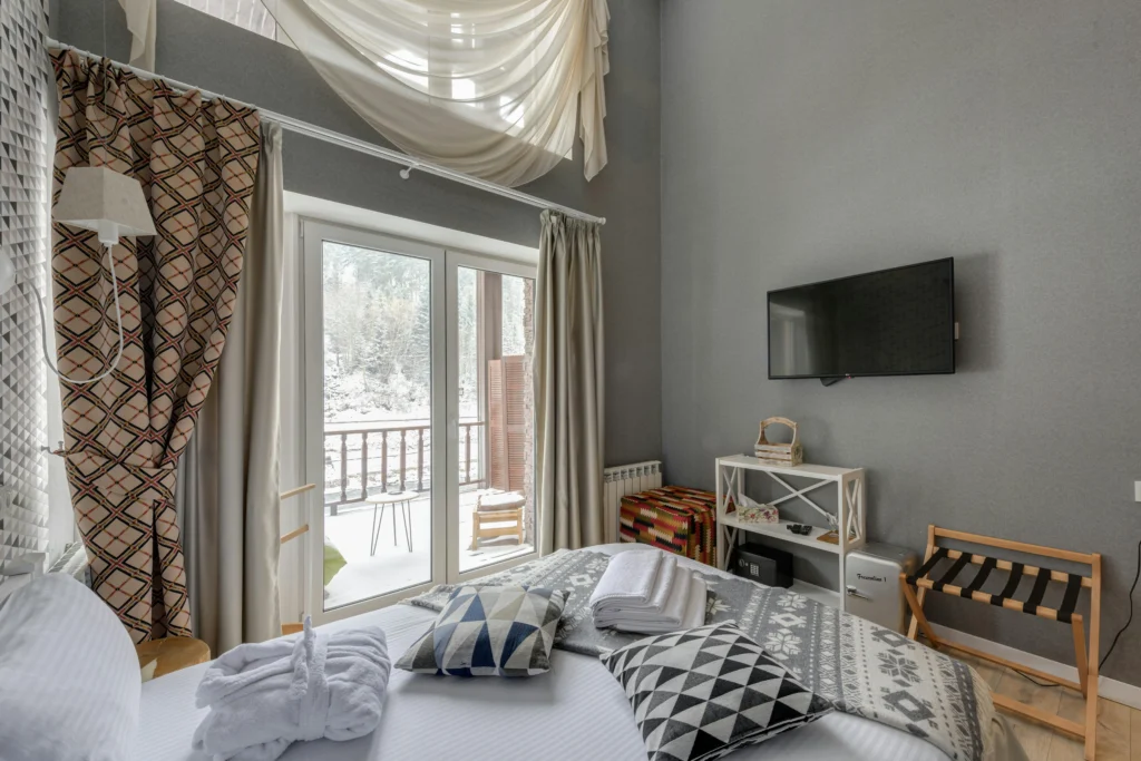 9 Dream Bedrooms & How to Steal Their Style (From Farmhouse to Zen)