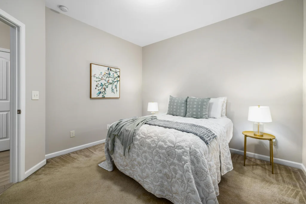 Chic Bedroom Inspiration Warm, Calm & Modern Vibes