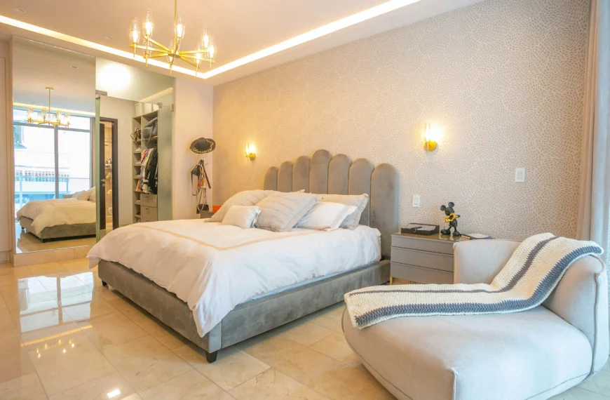 Rustic, Modern, & Glam 14 Bedroom Looks and How to Recreate Them