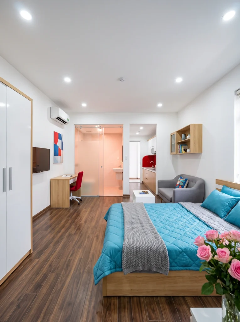 Studio Apartment Ideas for Creatives Who Need a Work Zone