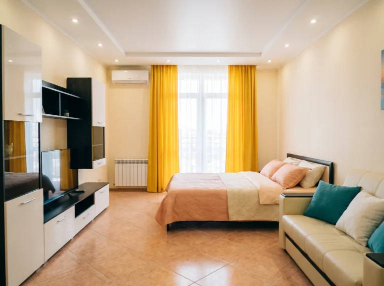 17 Studio Apartment Ideas for Seniors Downsizing After Retirement