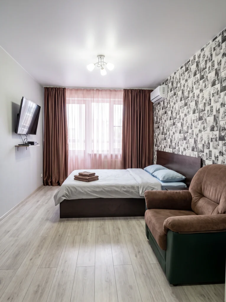 Studio Apartment Look Less Cluttered