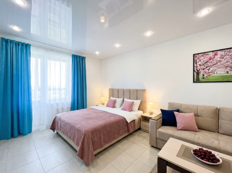 Colors Make a Studio Apartment Look Bigger